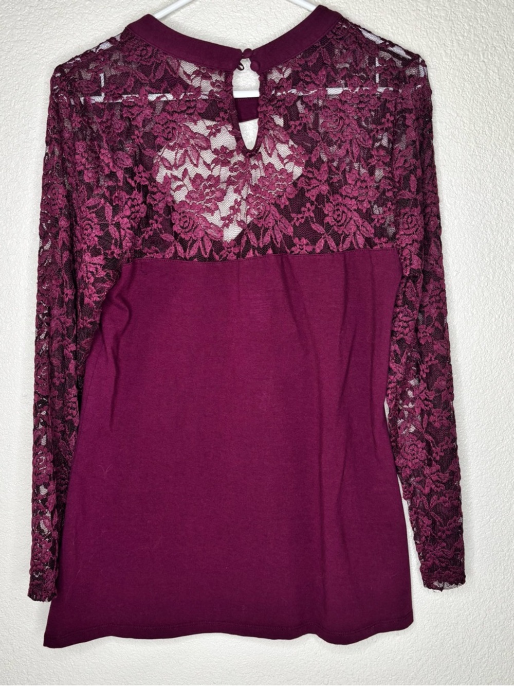 Torrid Foxy Choker Neck Lace Sleeve Women's Top - Burgundy Sz 1/14-16 - Picture 2 of 7